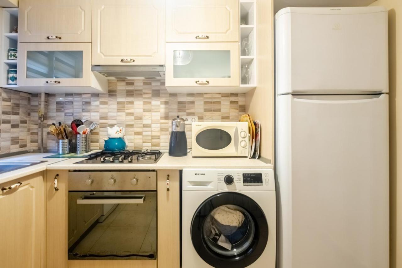 Peaceful Flat In The Heart Of Atasehir Apartment