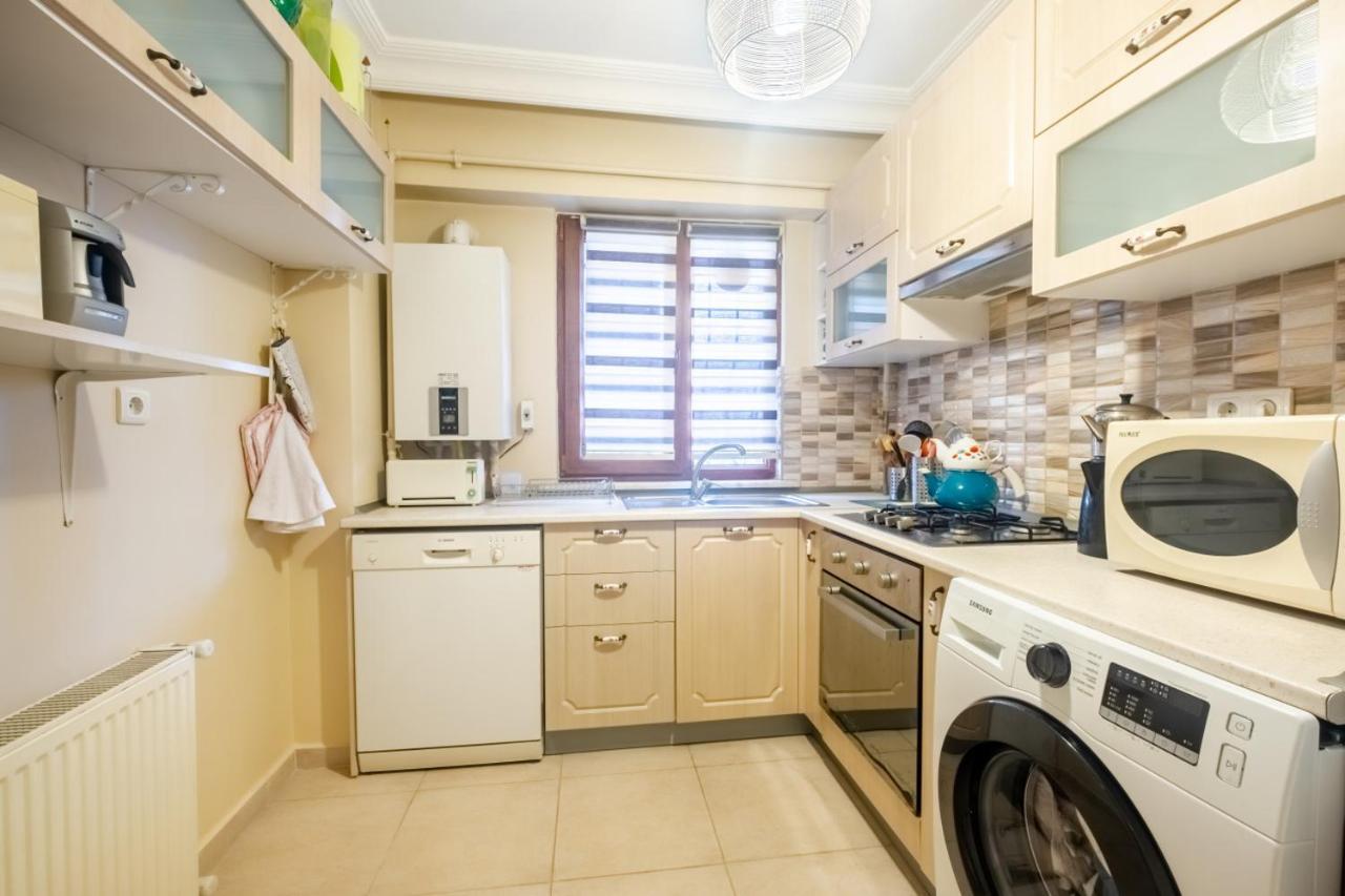 Peaceful Flat In The Heart Of Atasehir Apartment